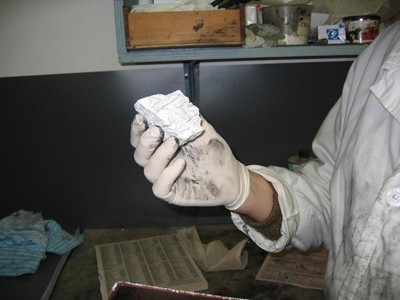 Cleanup of the edges and the portions not etched of the copper plate